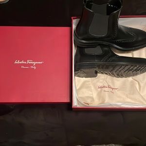 Good contain mens faragamo boots- mens size 10